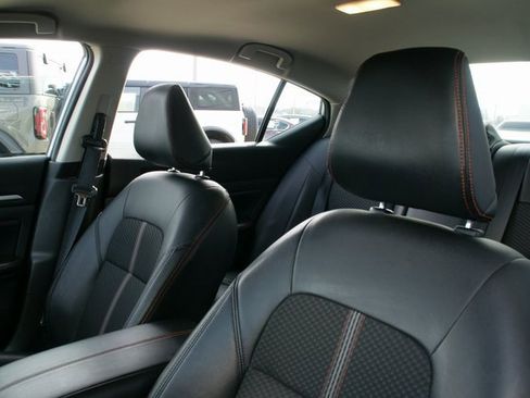 Used 2024 Nissan Altima 2.5 SR image 15