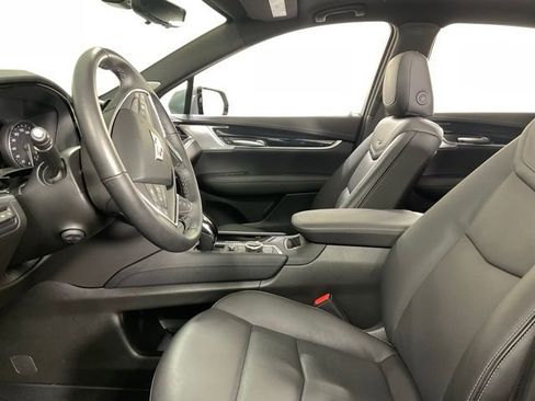Used 2025 Cadillac XT5 Premium Luxury w/ Technology Package image 25