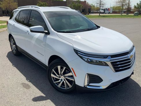 Used 2024 Chevrolet Equinox Premier w/ LPO, Floor Liner Package image 1