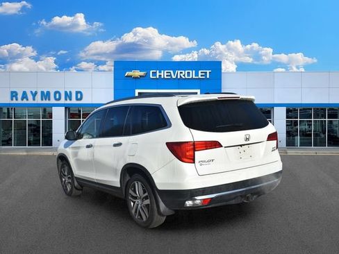 Used 2017 Honda Pilot Elite image 5