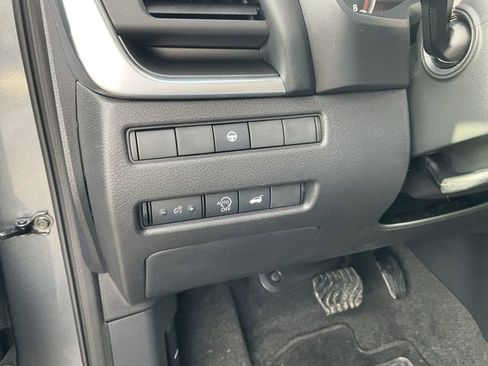 Certified 2023 Nissan Rogue SV w/ SV Premium B Package image 20