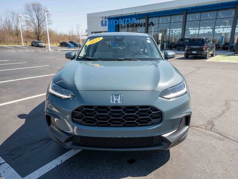 Used 2023 Honda HR-V LX image 2