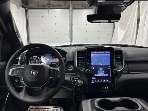 Used 2025 RAM 1500 Laramie image 16