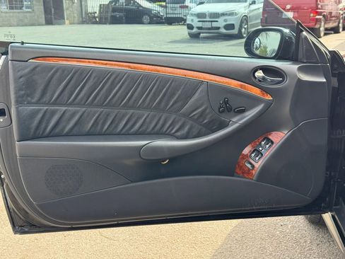 Used 2005 Mercedes-Benz CLK 500 Cabriolet image 13