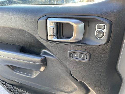 Used 2020 Jeep Wrangler Unlimited Rubicon image 17