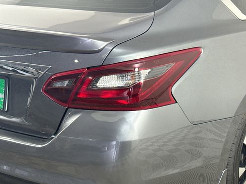 Used 2018 Nissan Altima 2.5 SR image 34