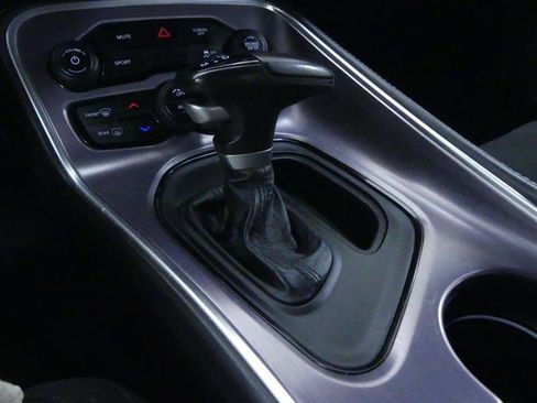 Used 2017 Dodge Challenger R/T image 14