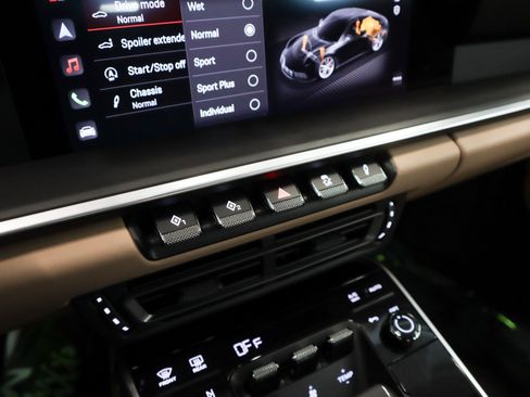 Used 2024 Porsche 911 Carrera S w/ Premium Package image 26