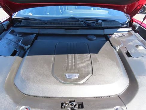Certified 2024 Cadillac Lyriq Luxury AWD/4WD image 46