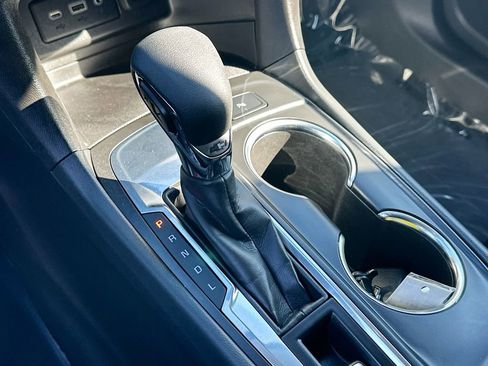 Used 2024 Chevrolet Equinox LT w/ LPO, Floor Liner Package image 17