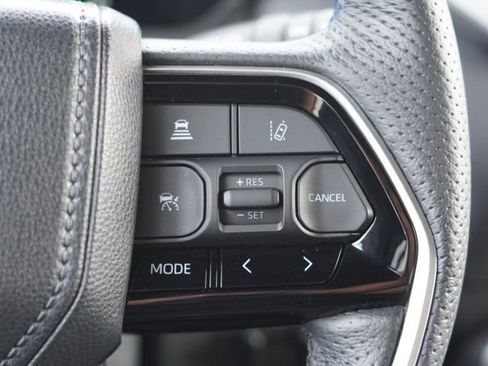 Certified 2023 Toyota Sequoia Platinum AWD/4WD image 24