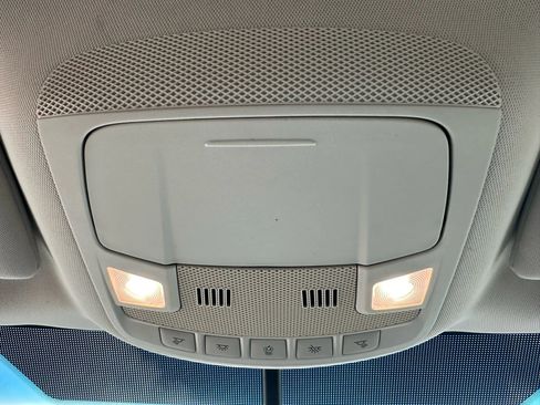 Used 2017 Ford Edge Titanium image 25