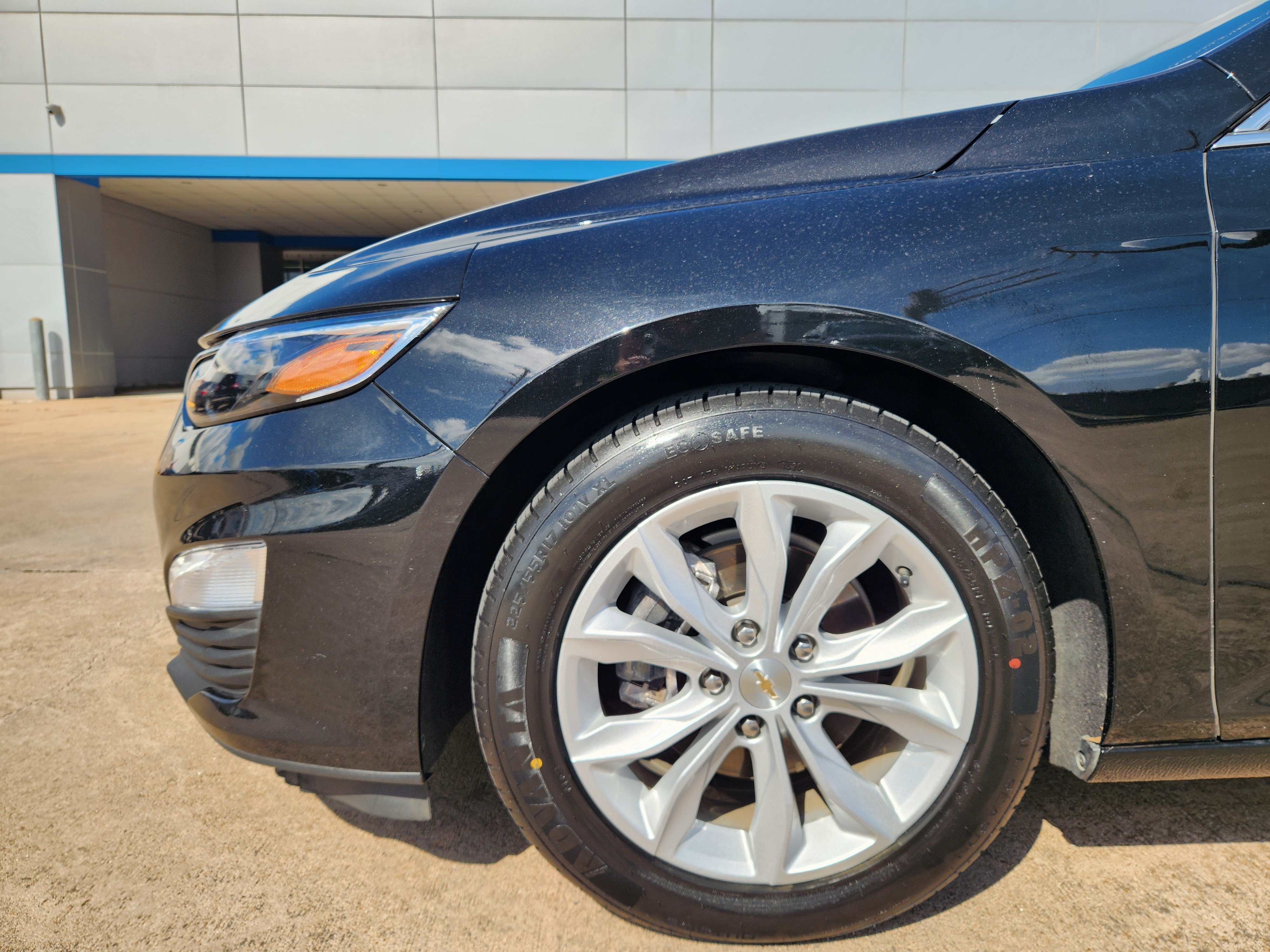 Certified 2025 Chevrolet Malibu LT FWD image 9