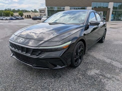 Certified 2026 Hyundai Elantra Sport FWD image 9