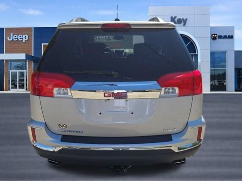 Used 2017 GMC Terrain SLE w/ Convenience Package AWD/4WD image 9