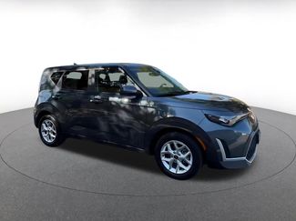 Used 2025 Kia Soul LX w/ LX Technology Package video 2