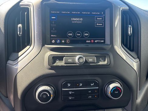 Certified 2022 Chevrolet Silverado 2500 W/T w/ Gooseneck/5TH Wheel Package image 22