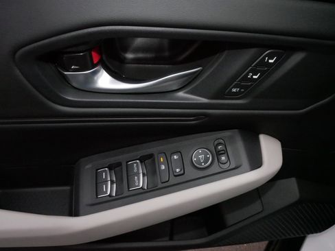 Certified 2025 Honda Accord EX-L image 19