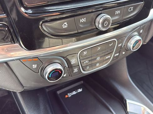 Used 2023 Chevrolet Traverse Premier w/ Redline Edition AWD/4WD image 34