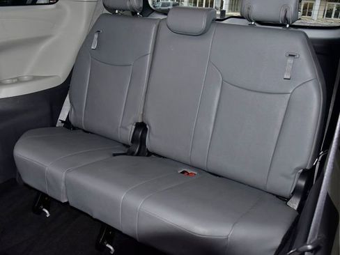 Certified 2024 Toyota Sienna XLE image 16