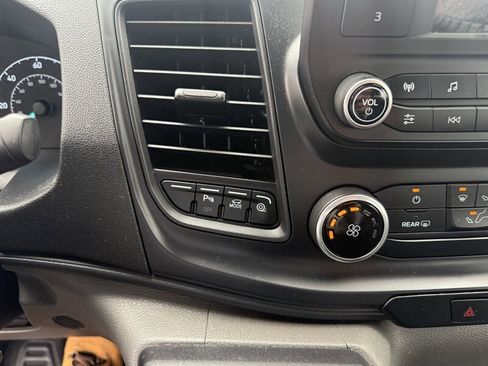 Used 2021 Ford Transit 350 XL image 30