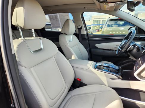 Used 2024 Hyundai Tucson Limited image 17