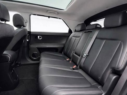 Used 2024 Hyundai Ioniq 5 Limited AWD/4WD image 15