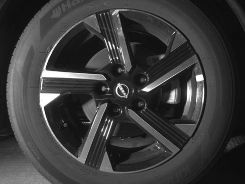 Used 2025 Nissan Sentra SV FWD image 13