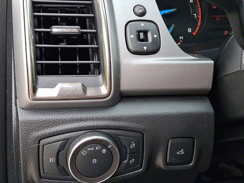 Used 2020 Ford Ranger XLT w/ Equipment Group 302A Luxury AWD/4WD image 25