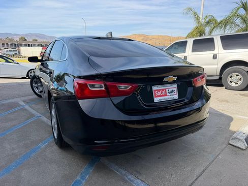 Used 2018 Chevrolet Malibu LS FWD image 5