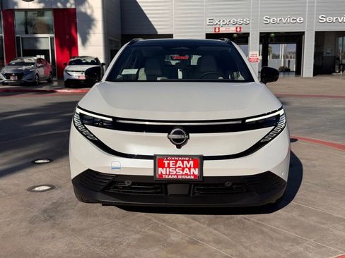 New 2026 Nissan Leaf Platinum+ image 3