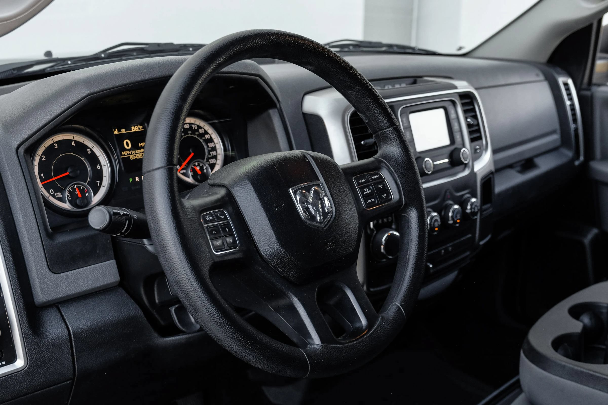Used 2017 RAM 1500 Classic SLT RWD image 23