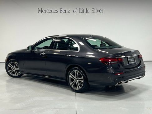 Used 2023 Mercedes-Benz E 350 4MATIC Sedan image 3