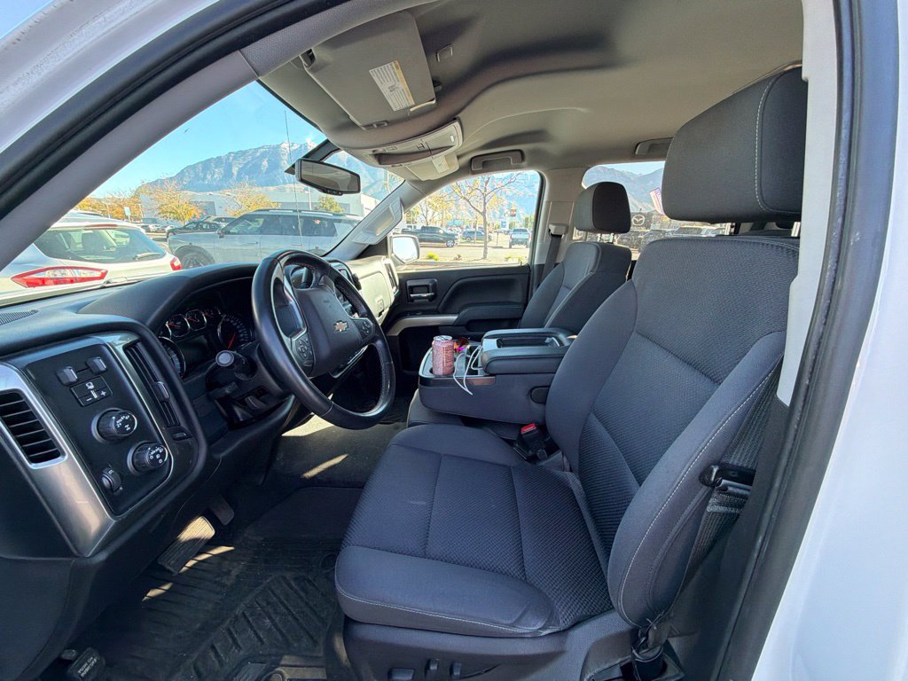 Used 2018 Chevrolet Silverado 1500 LT w/ All Star Edition AWD/4WD image 5