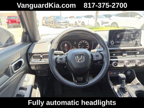 Used 2025 Honda Civic Sport image 13