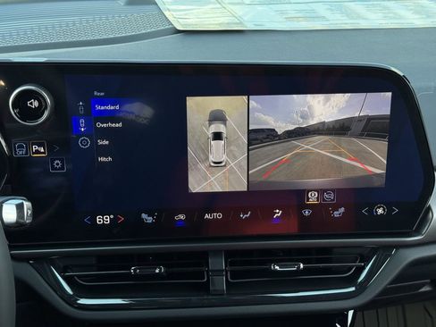 New 2026 Chevrolet Equinox EV RS image 13