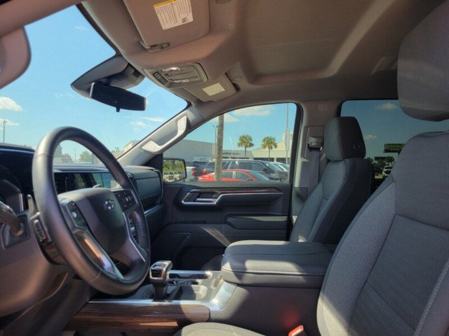 Used 2024 Chevrolet Silverado 1500 LT Trail Boss AWD/4WD image 11