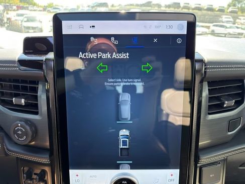 Used 2023 Ford F150 Lightning Platinum AWD/4WD image 37