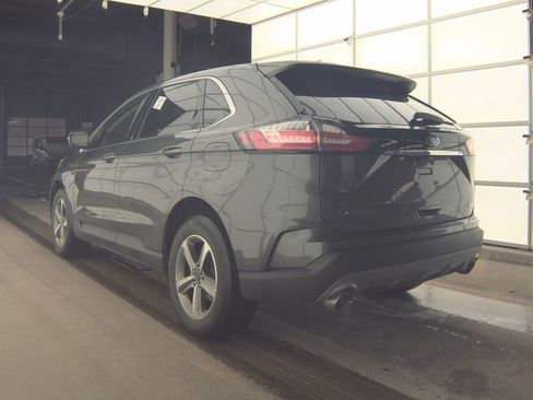 Used 2020 Ford Edge SEL w/ Convenience Package image 3