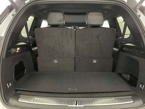 New 2025 Jeep Grand Cherokee L Summit w/ Luxury Tech Group V image 24