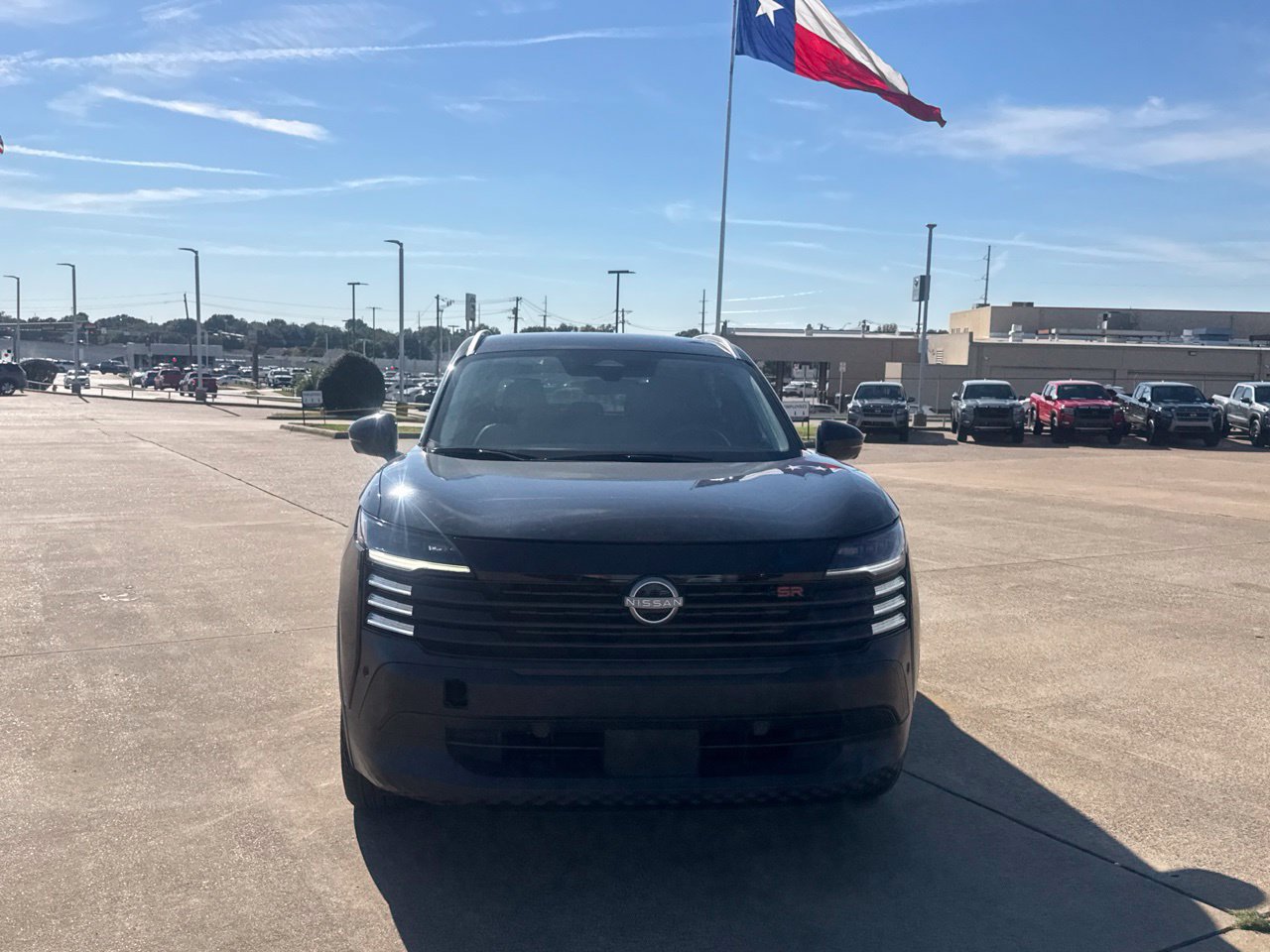 Certified 2026 Nissan Kicks SR FWD image 5