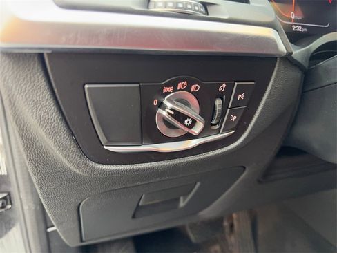 Used 2022 BMW X4 xDrive30i w/ Convenience Package image 56