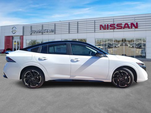 New 2026 Nissan Sentra SR image 5