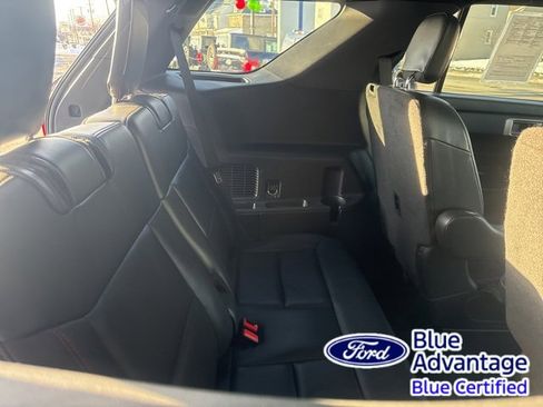 Certified 2022 Ford Explorer ST-Line w/ Class IV Trailer Tow Package image 44