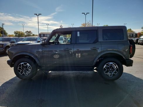 New 2025 Ford Bronco Outer Banks image 7