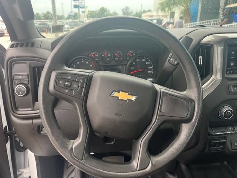 Used 2025 Chevrolet Silverado 2500 W/T RWD image 10