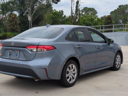 Used 2020 Toyota Corolla LE FWD image 5