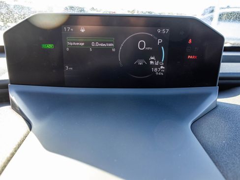 New 2026 Subaru Solterra Premium image 32