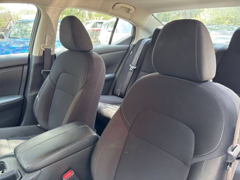 Used 2025 Nissan Sentra S FWD image 34