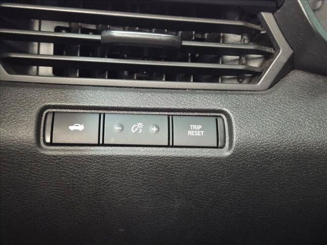 Used 2024 Nissan Altima 2.5 SR FWD image 12